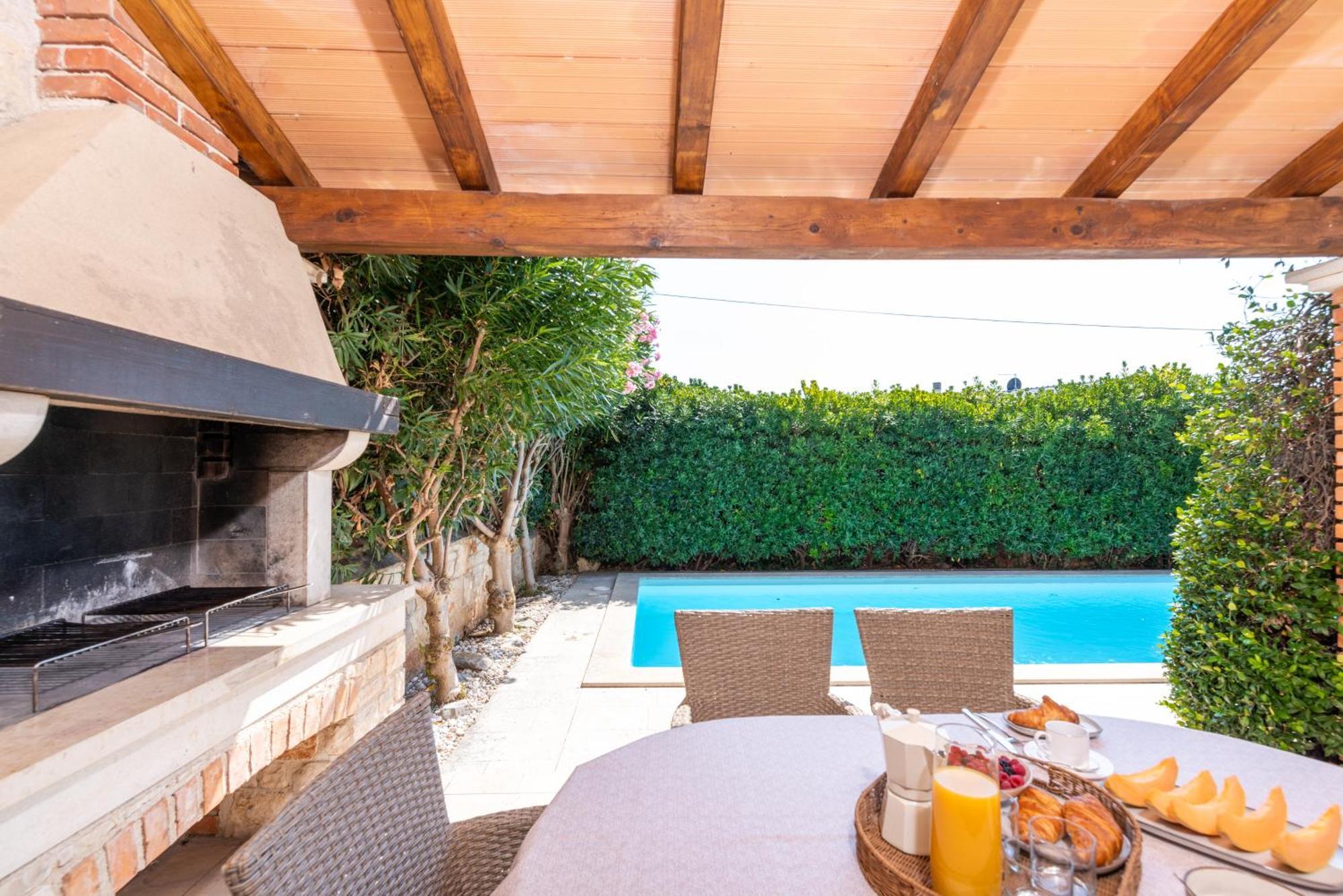 Villa Mia Lea Tar-Vabriga ภายนอก รูปภาพ